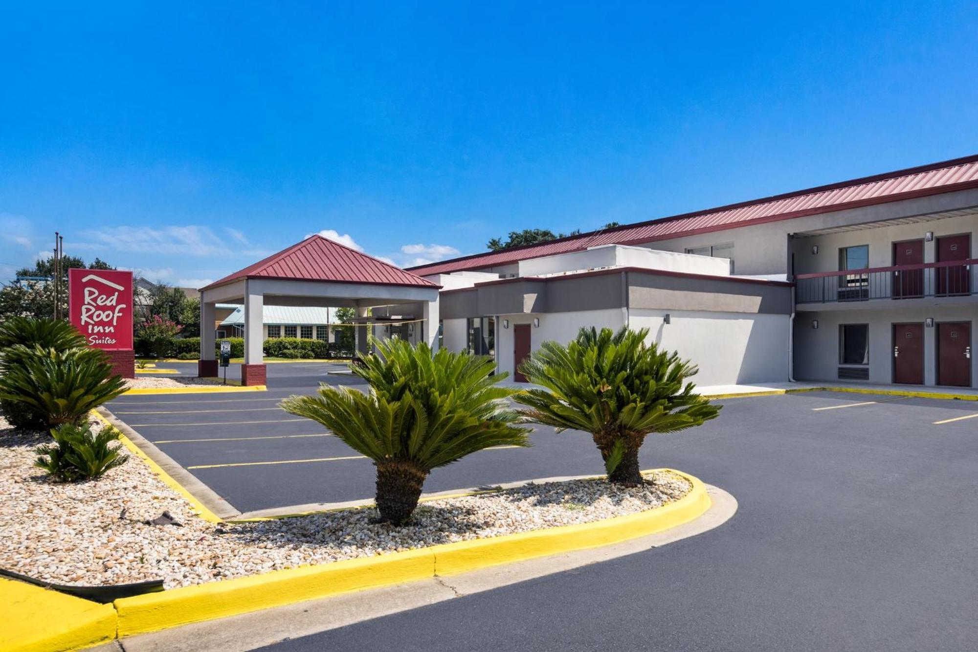 Red Roof Inn & Suites Statesboro - University מראה חיצוני תמונה